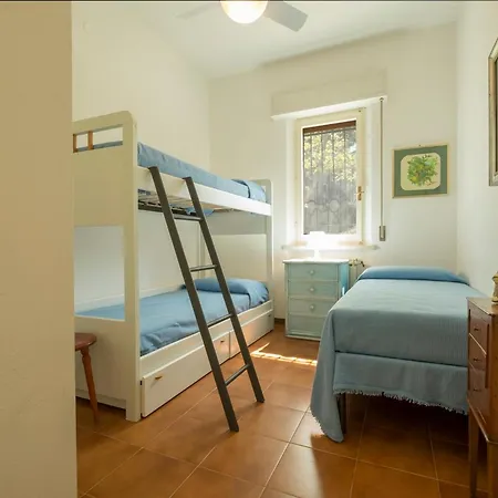 Prázdninový dům 644 - Singola Quadrilocale Con Ampio Giardino E Vista Mare Al Taunus