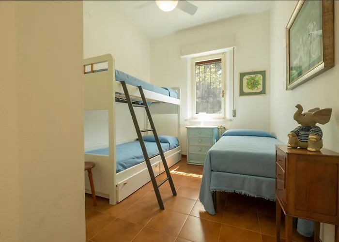 Prázdninový dům 644 - Singola Quadrilocale Con Ampio Giardino E Vista Mare Al Taunus