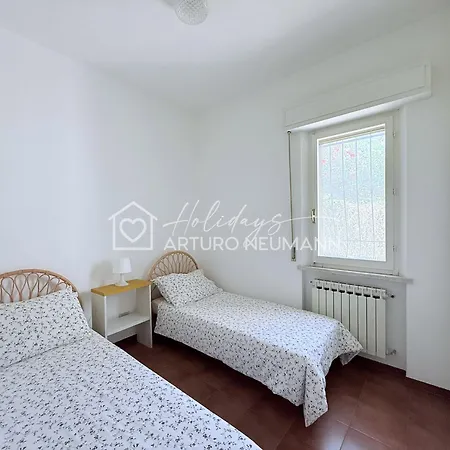Dom wakacyjny 644 - Singola Quadrilocale Con Ampio Giardino E Vista Mare Al Taunus, Climatizzata - Inclusa *